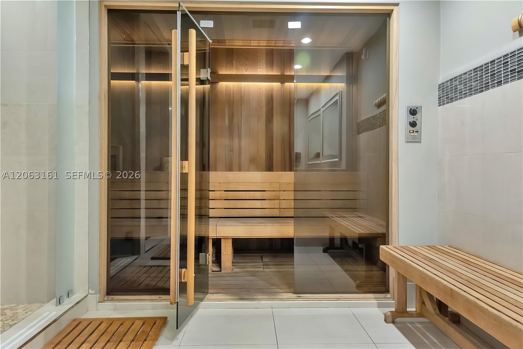 image Brickell Place II38