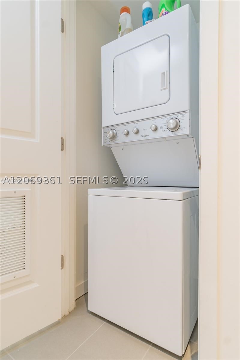 image Canvas15