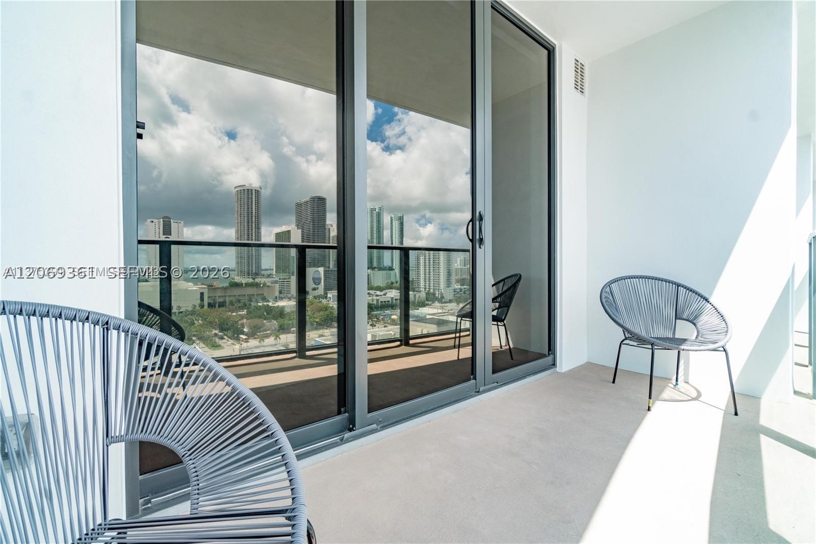 image Canvas19