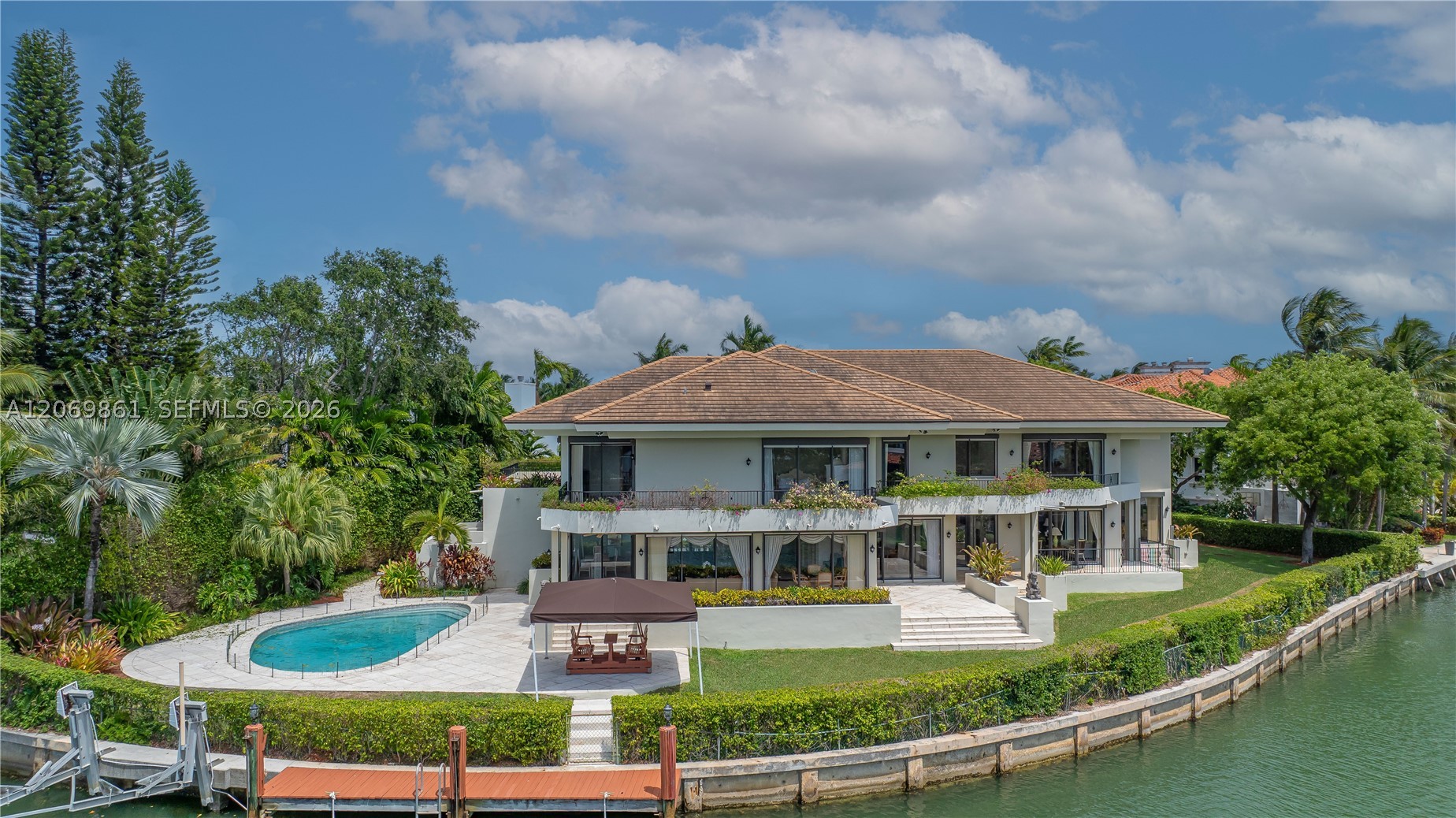 241 Cape Florida Dr Key Biscayne, FL 33149