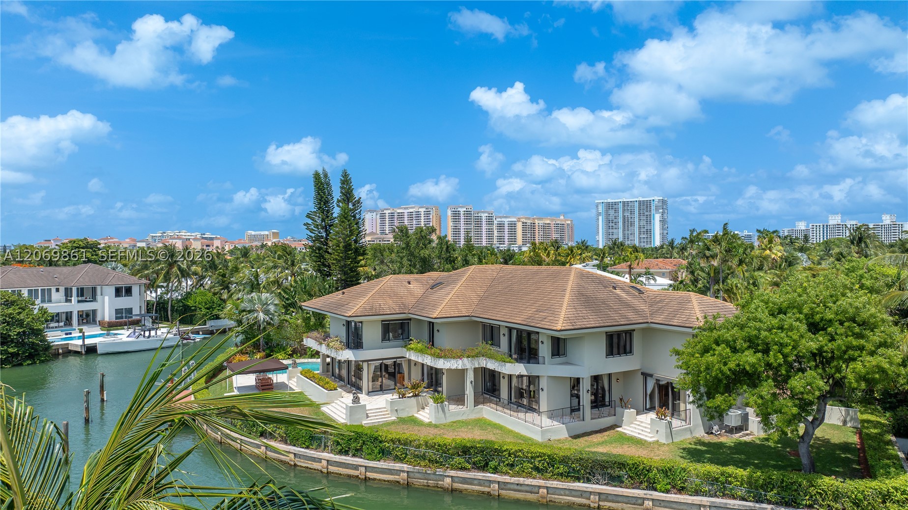 241 Cape Florida Dr Key Biscayne, FL 33149