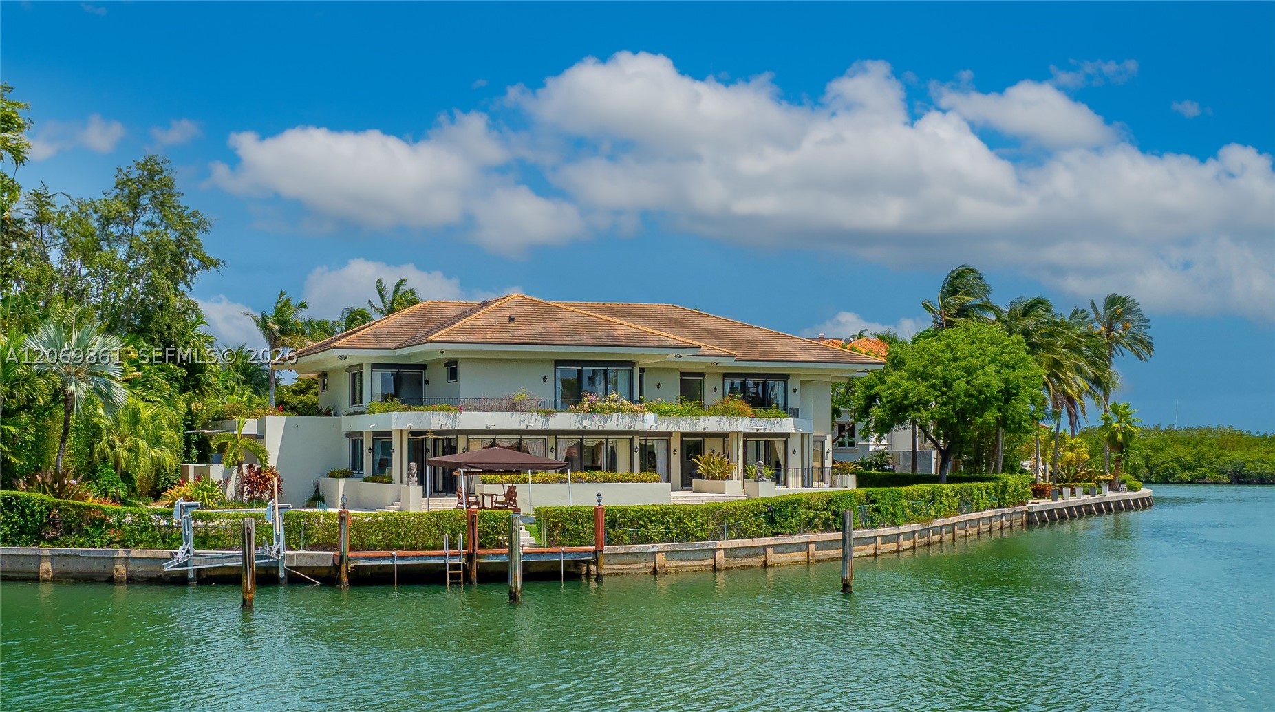 241 Cape Florida Dr Key Biscayne, FL 33149