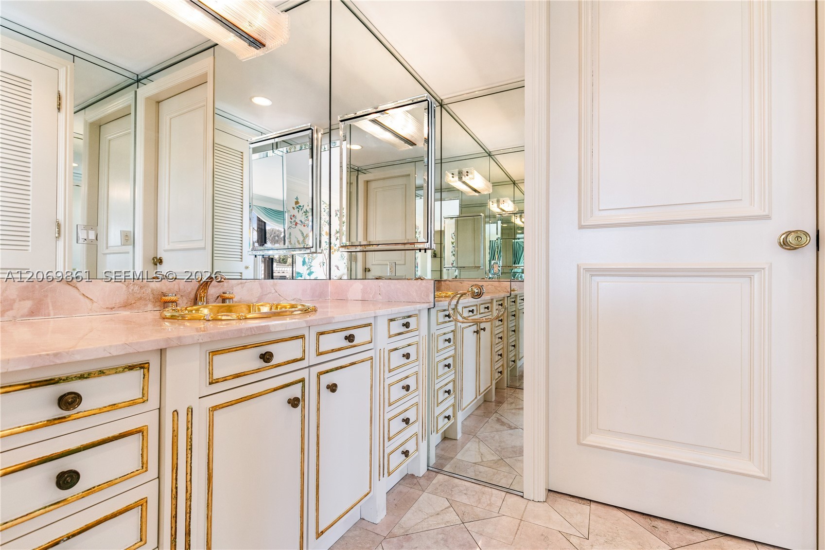 241 Cape Florida Dr Key Biscayne, FL 33149