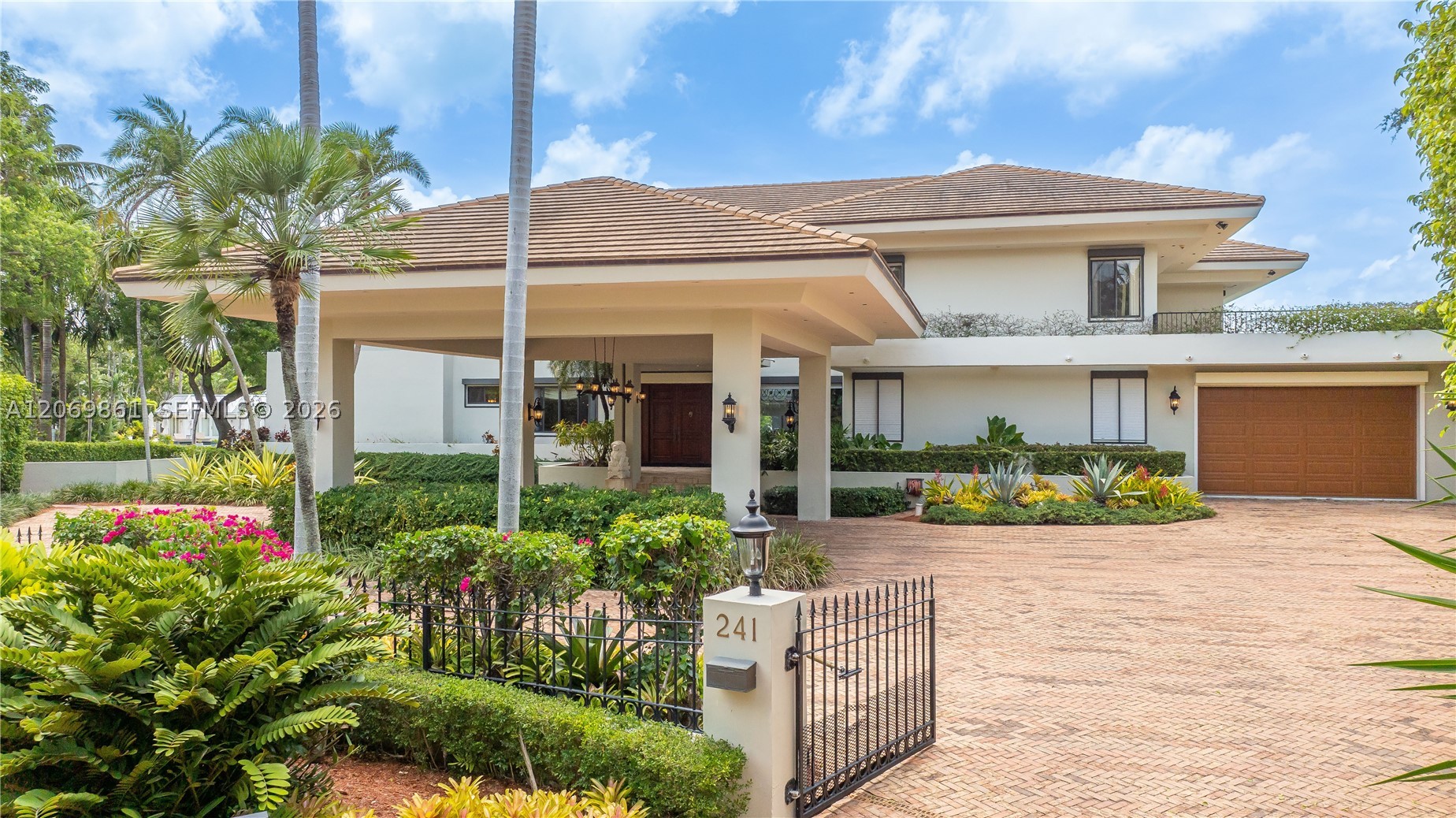 241 Cape Florida Dr Key Biscayne, FL 33149