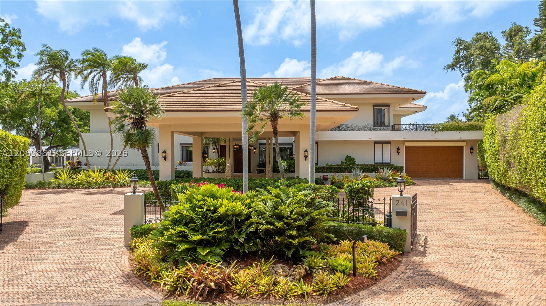241 Cape Florida Dr Key Biscayne, FL 33149