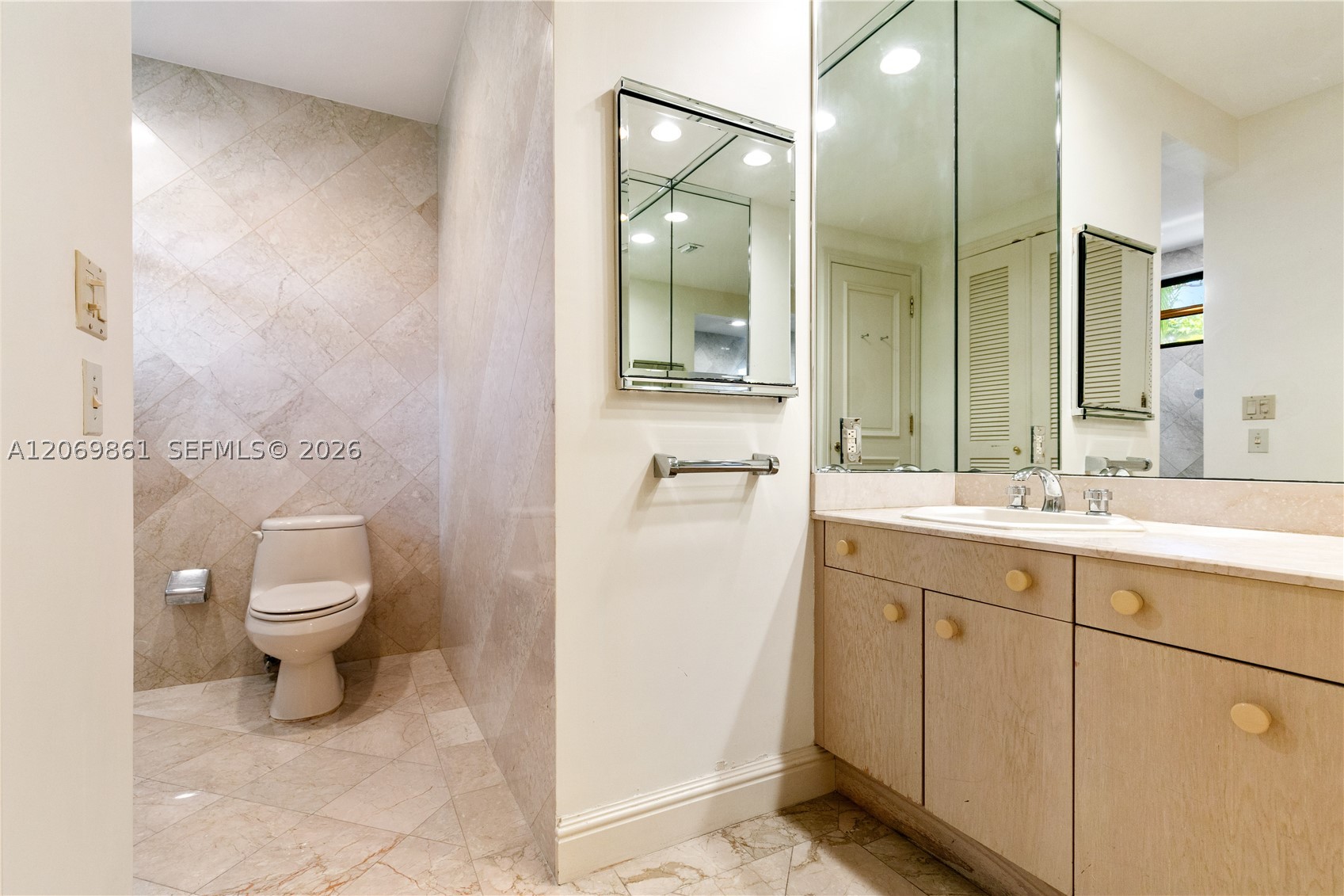 241 Cape Florida Dr Key Biscayne, FL 33149