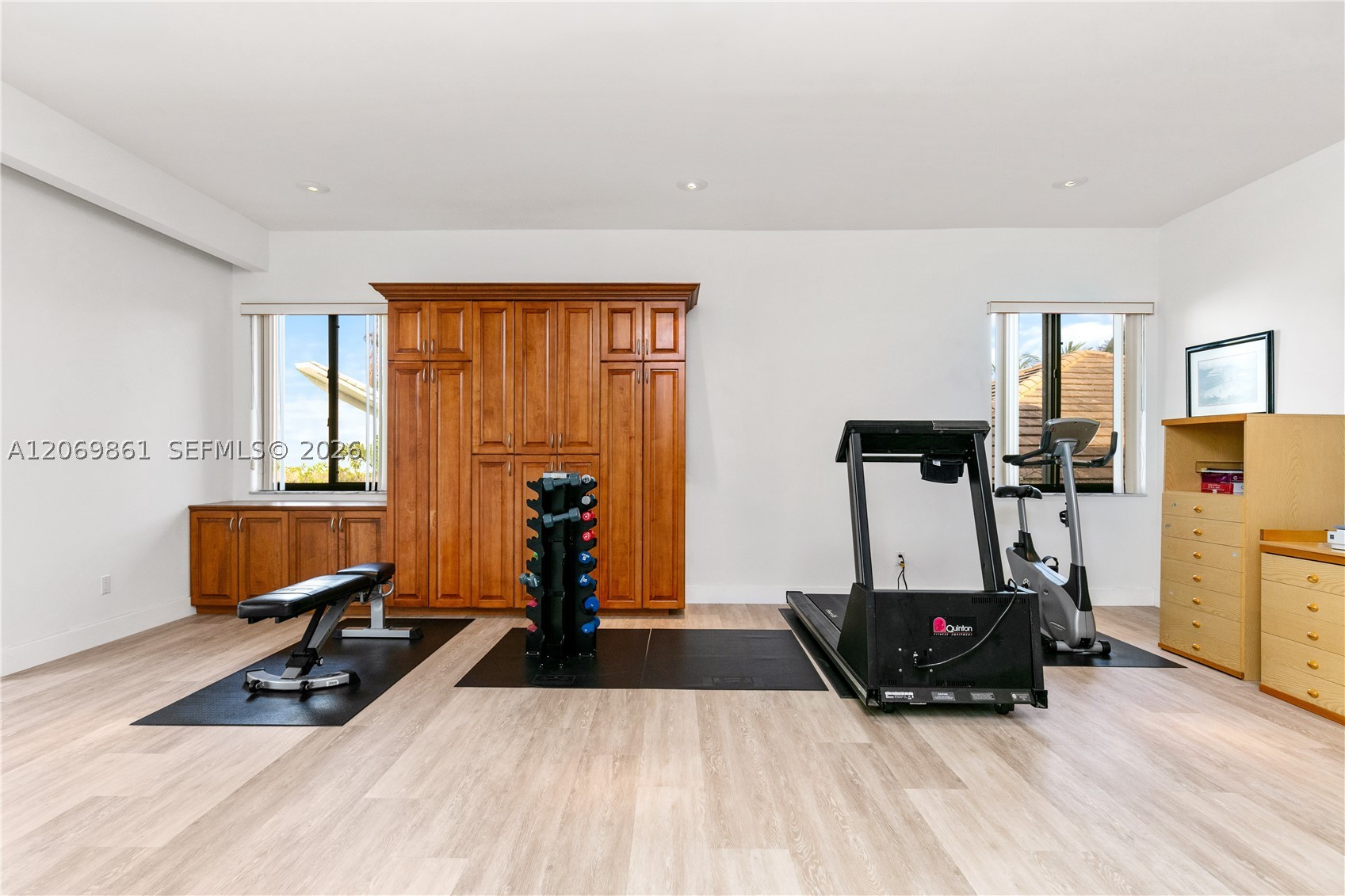 241 Cape Florida Dr Key Biscayne, FL 33149