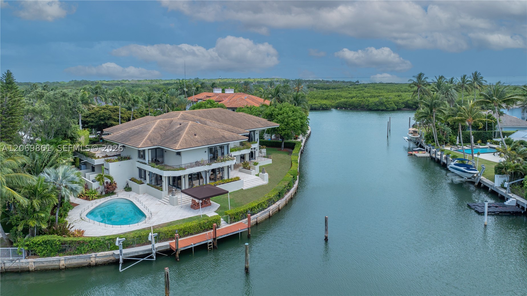 241 Cape Florida Dr Key Biscayne, FL 33149