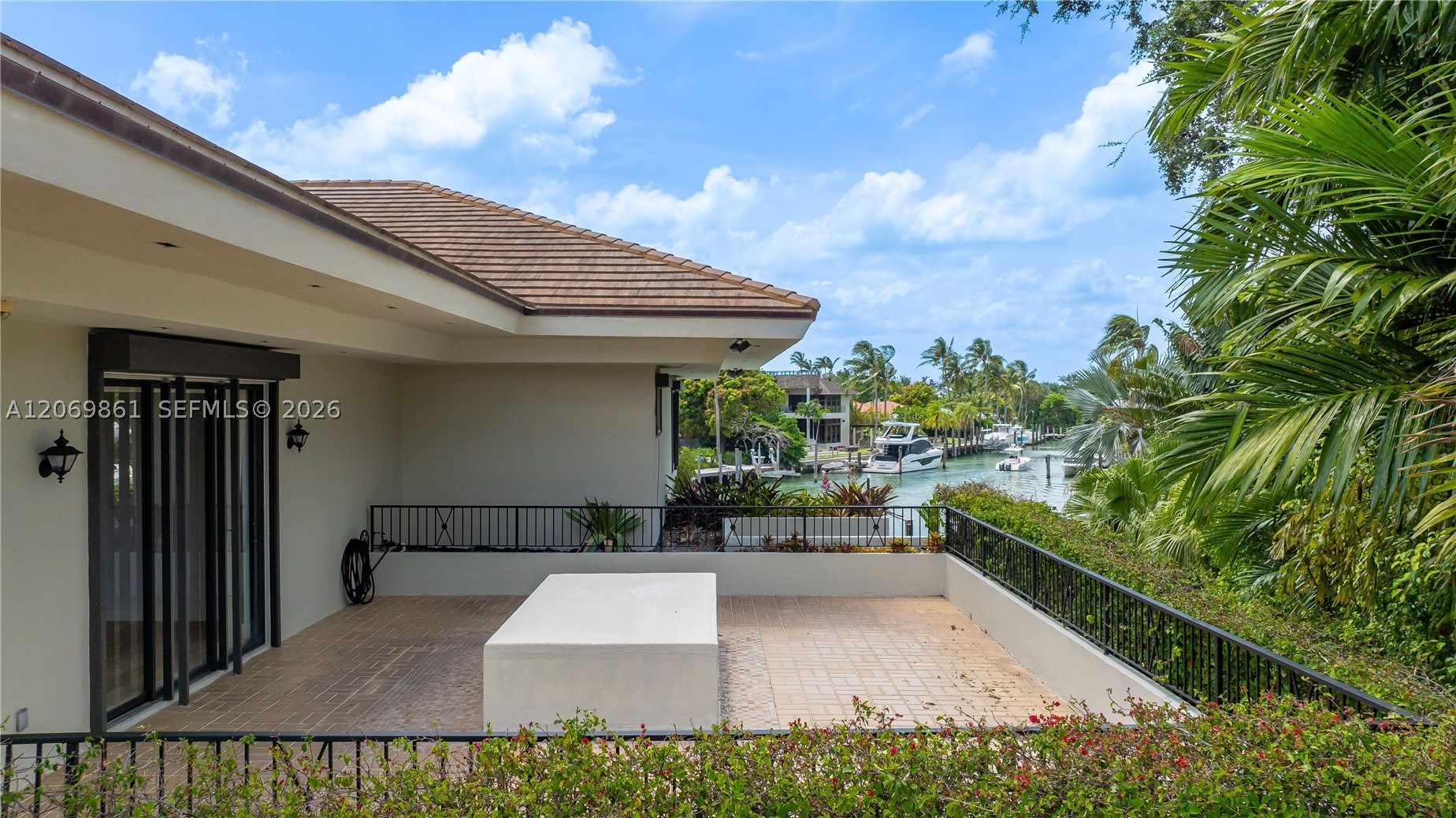 241 Cape Florida Dr Key Biscayne, FL 33149