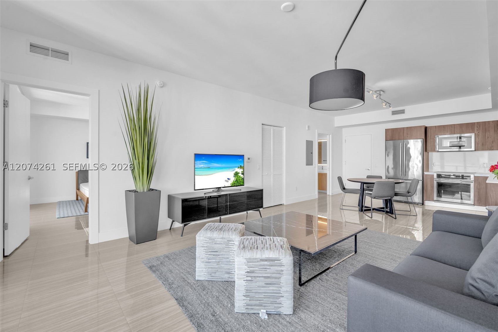 2960 NE 207th St #1102 Aventura, FL 33180