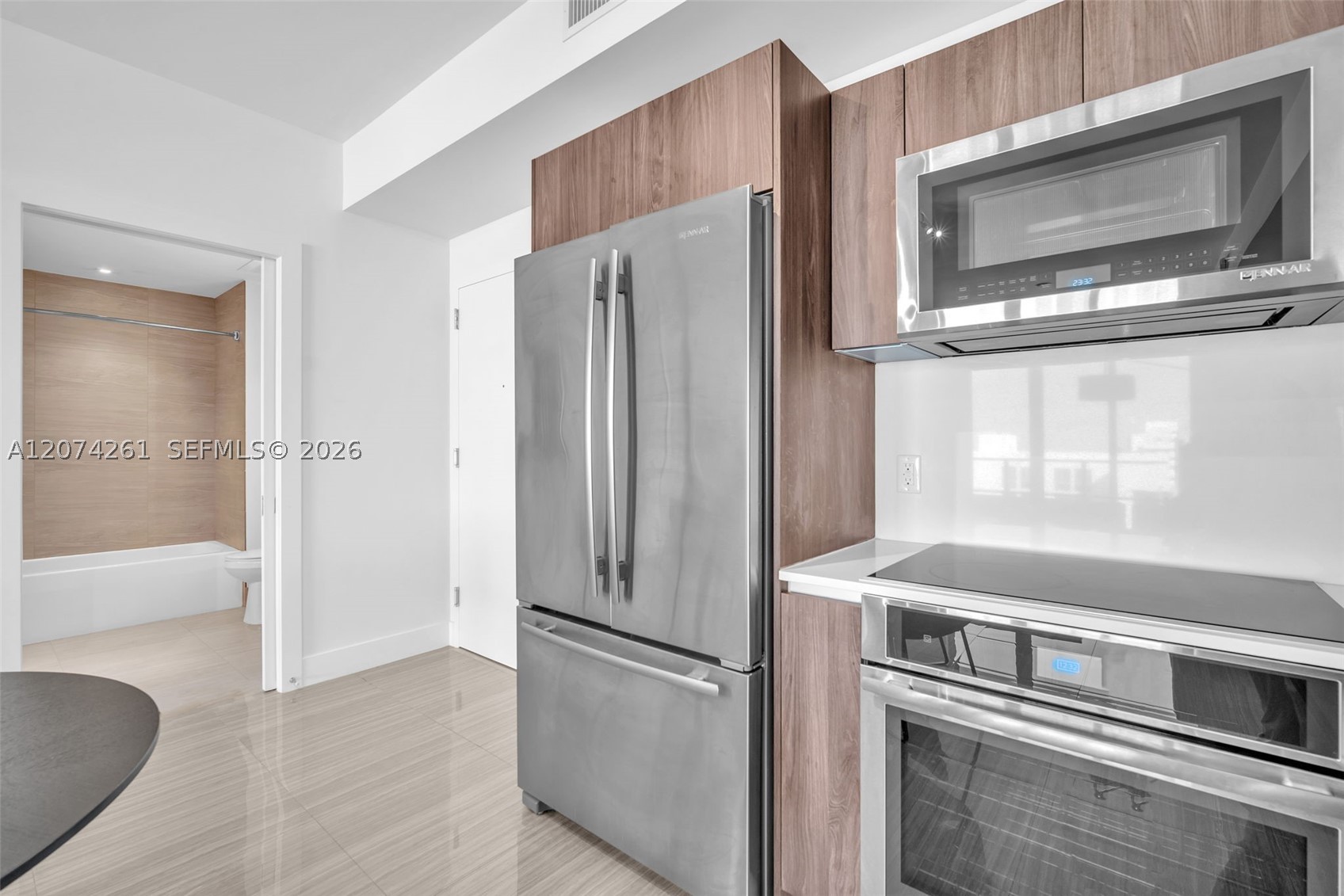 2960 NE 207th St #1102 Aventura, FL 33180
