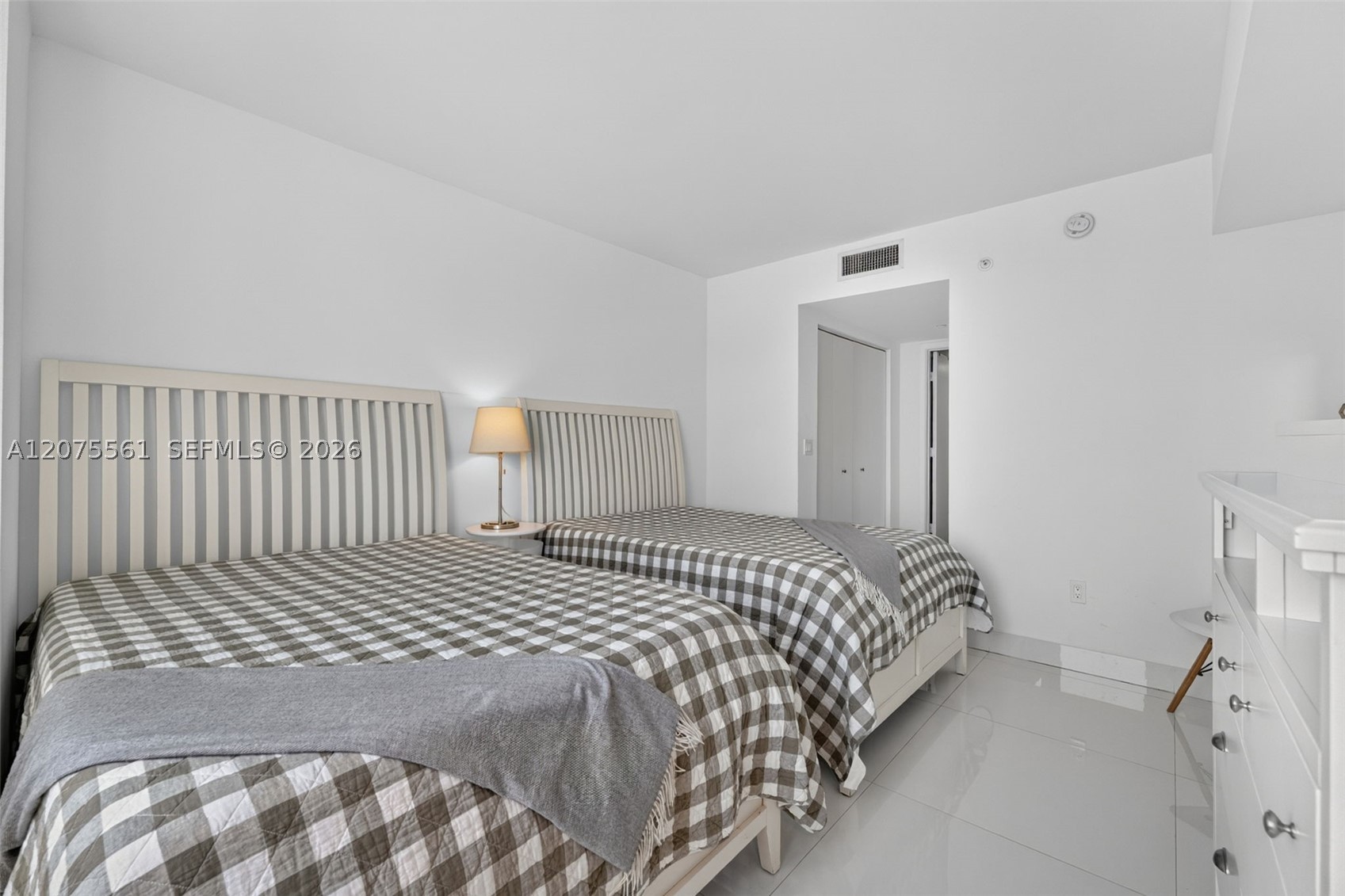 image Beachwalk Condominium20