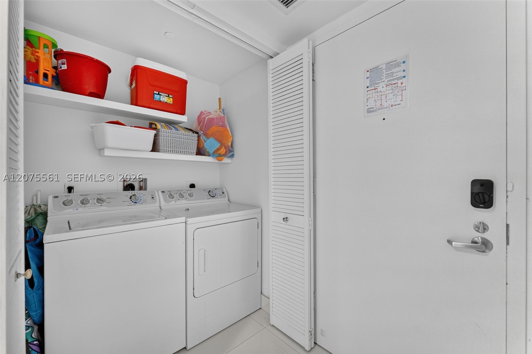 image Beachwalk Condominium25