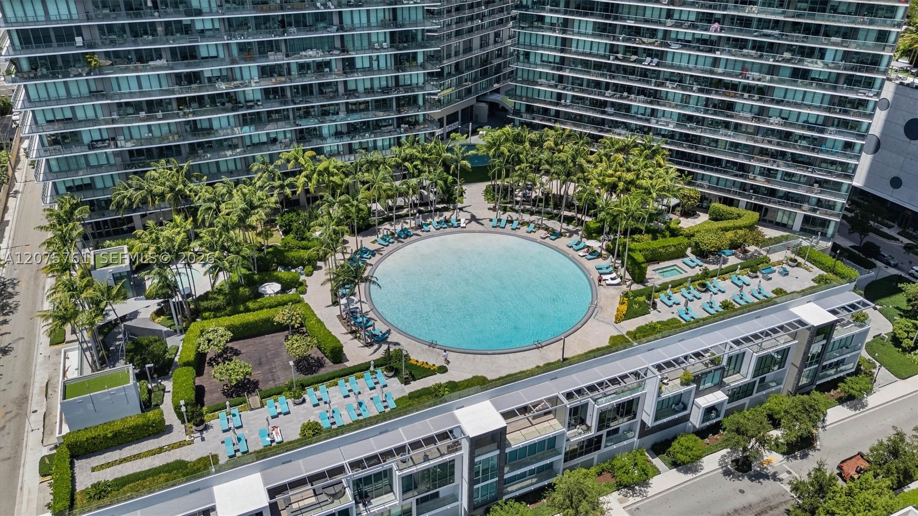 650 NE 32nd St #1203 Miami, FL 33137