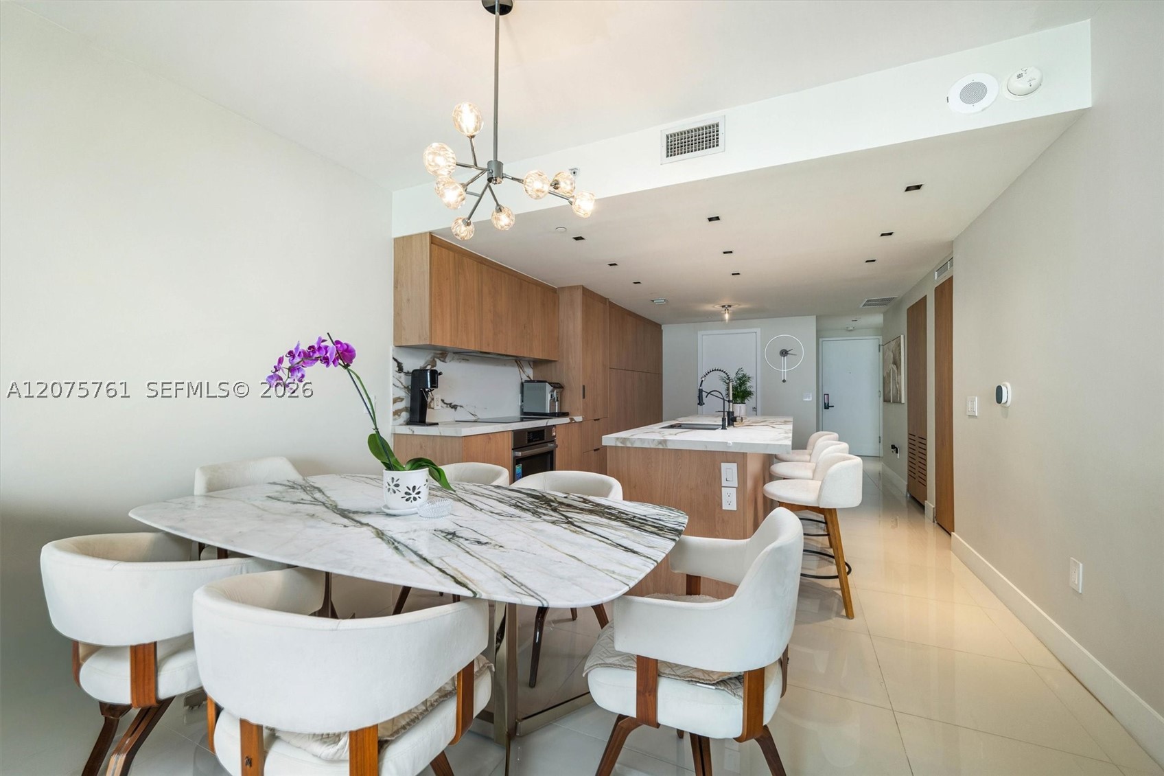 650 NE 32nd St #1203 Miami, FL 33137