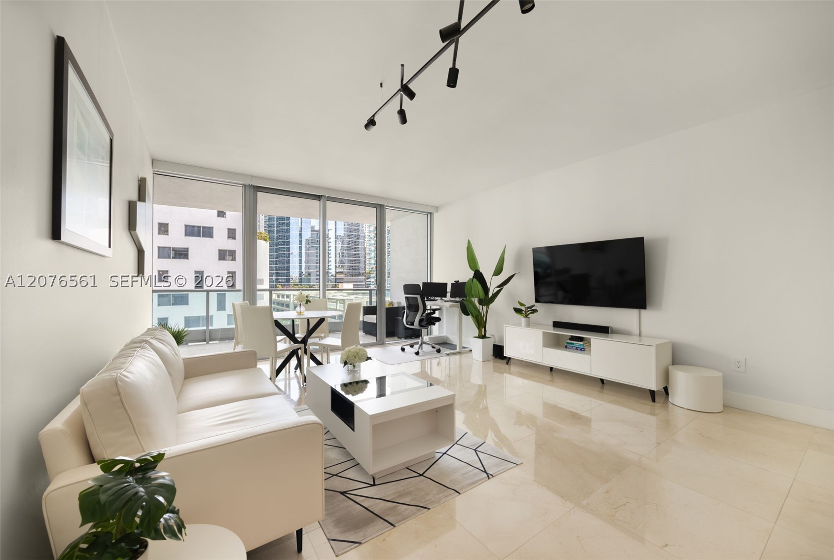 image Jade at Brickell Bay1