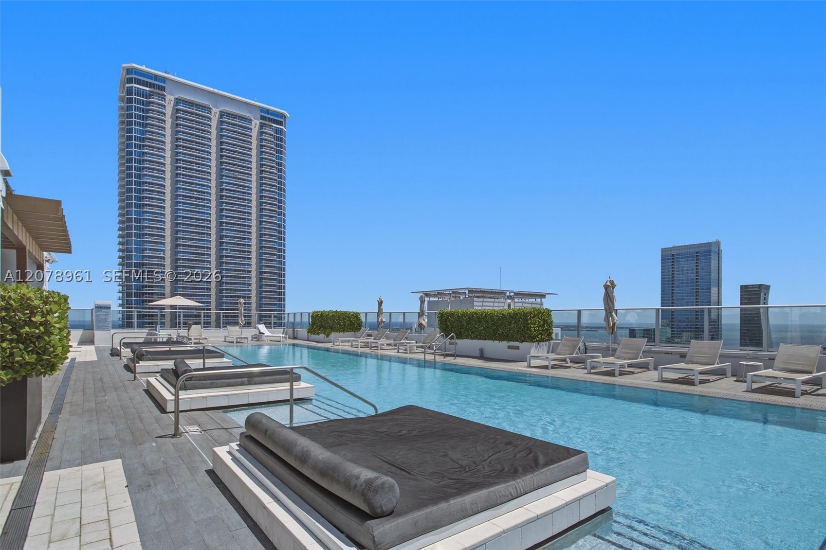 1010 Brickell Ave #2102