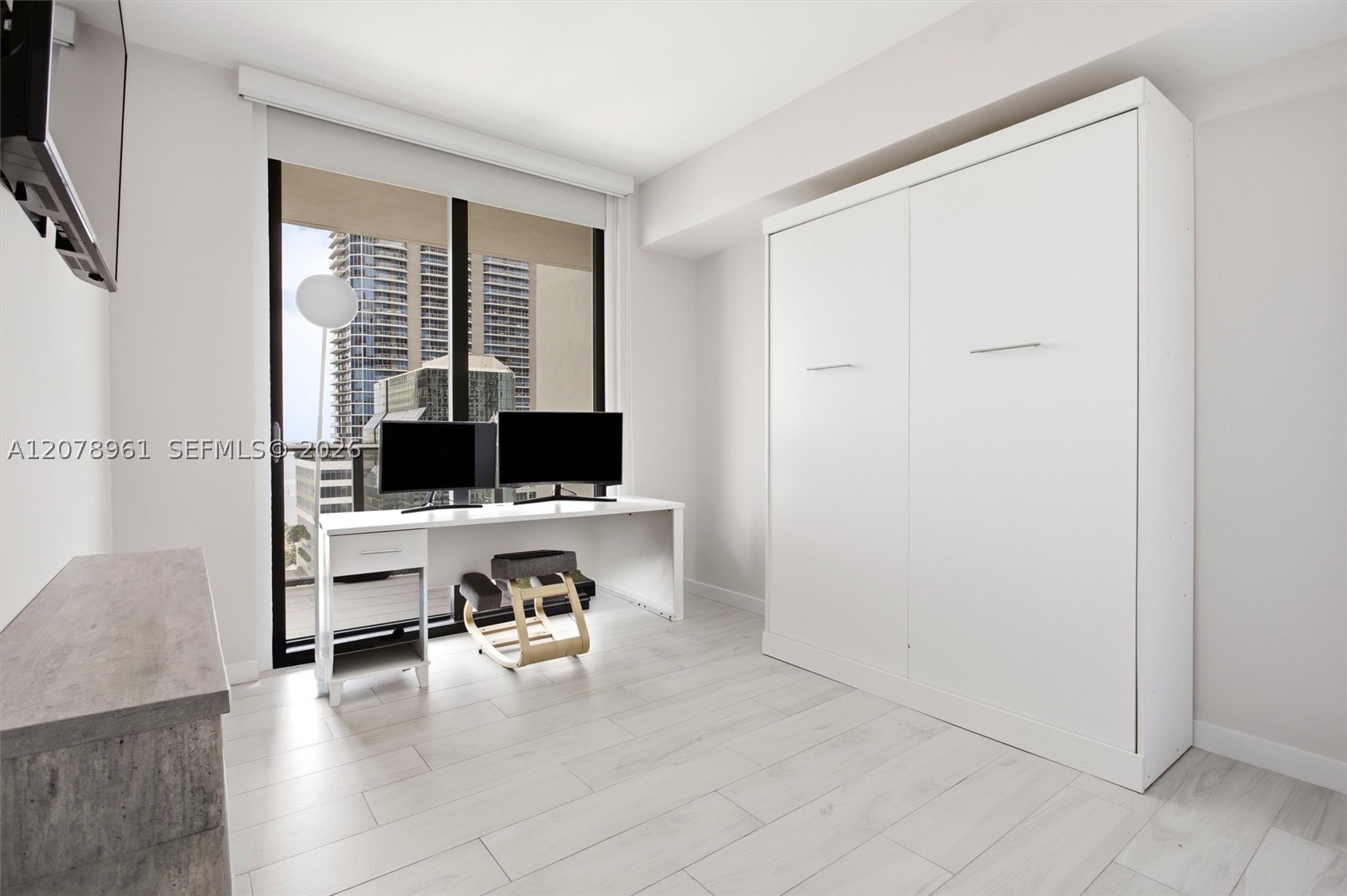 image 1010 Brickell25