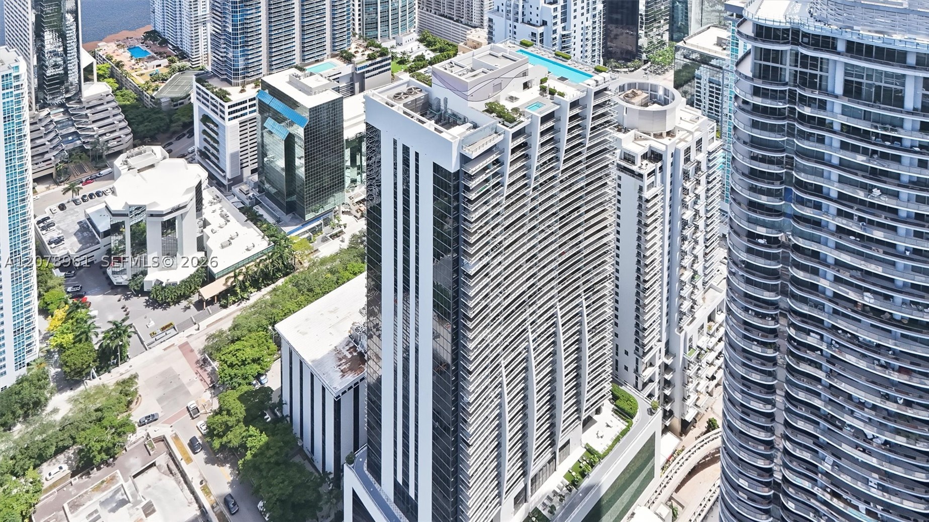 image 1010 Brickell31