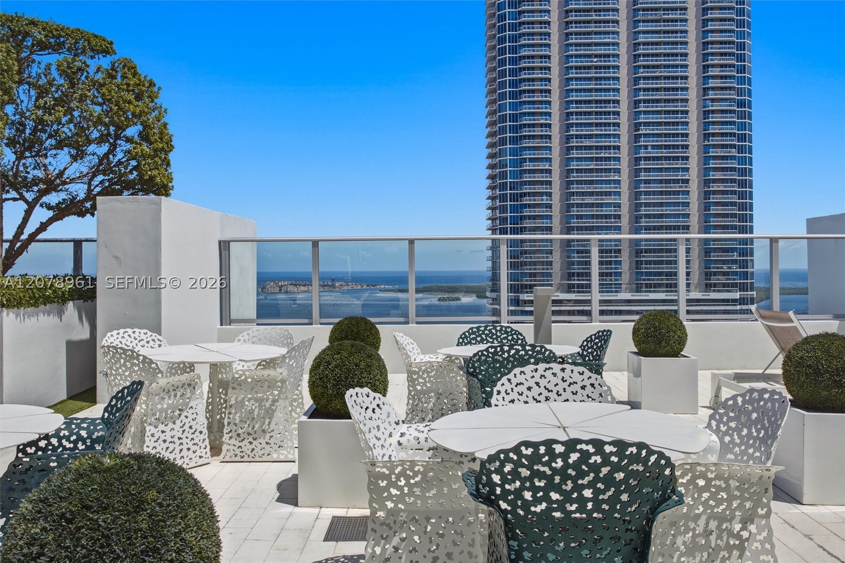 image 1010 Brickell33