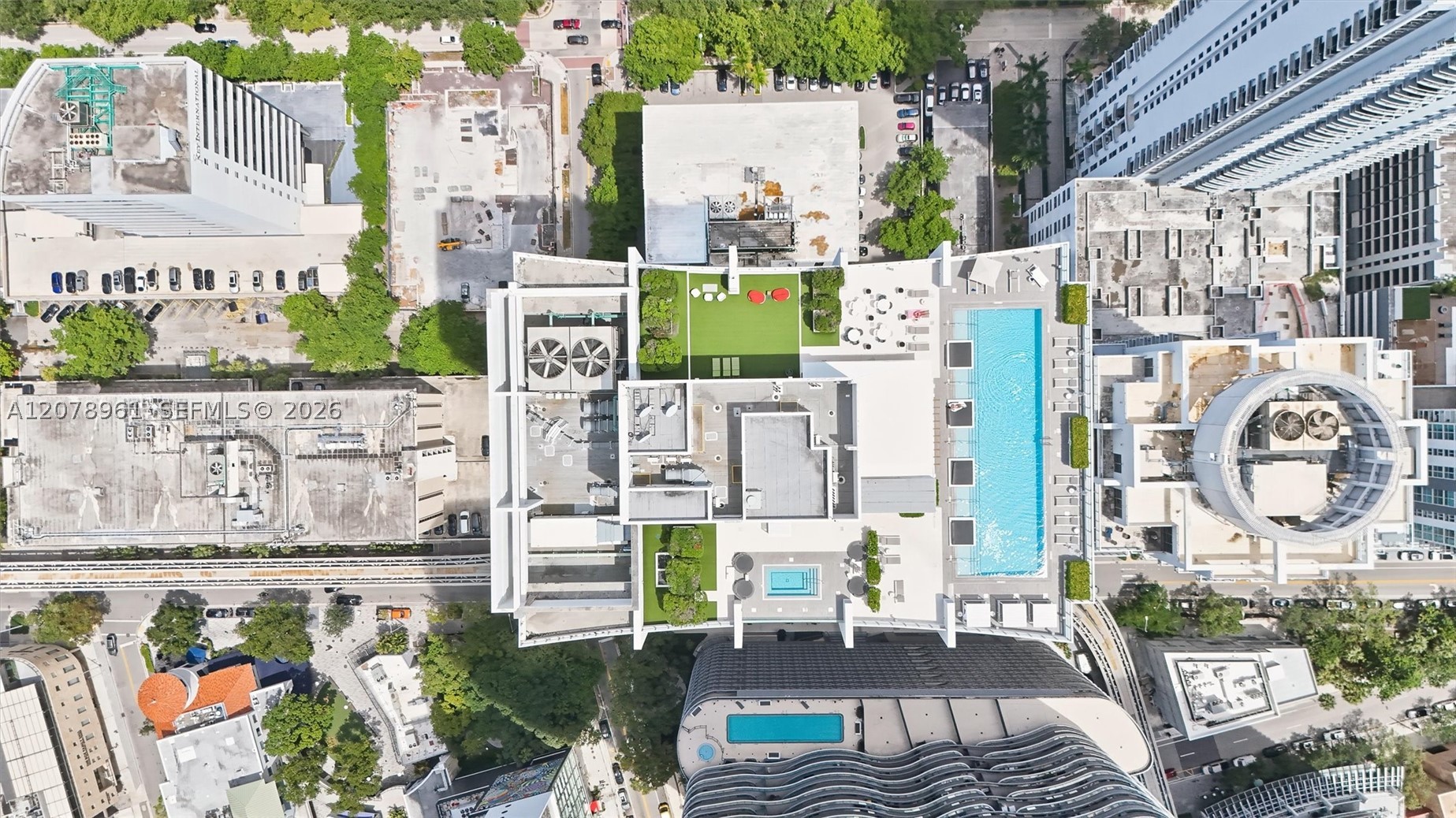 image 1010 Brickell35