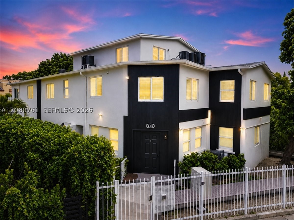 268 NW 34th St