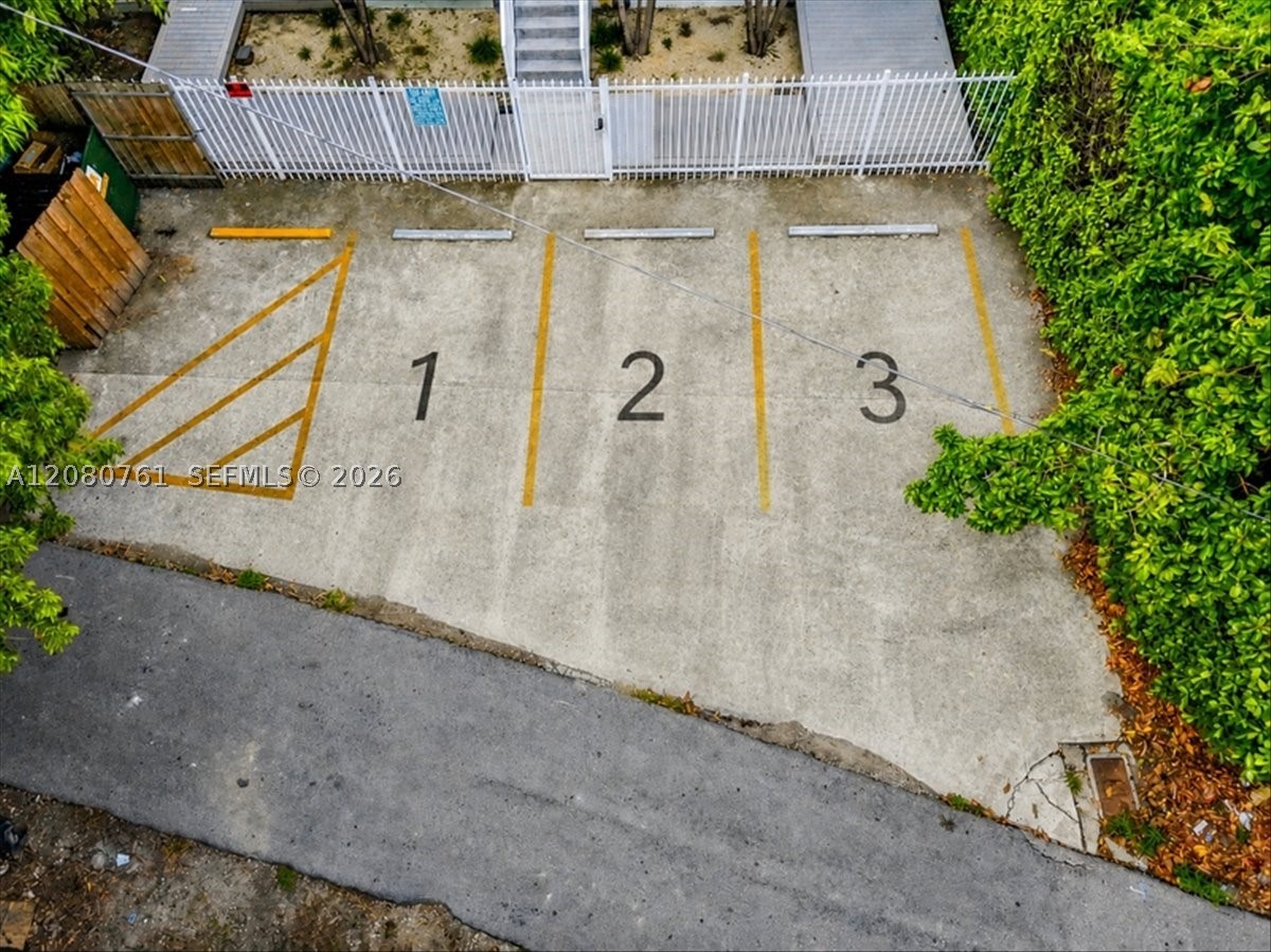 268 NW 34th St Miami, FL 33127