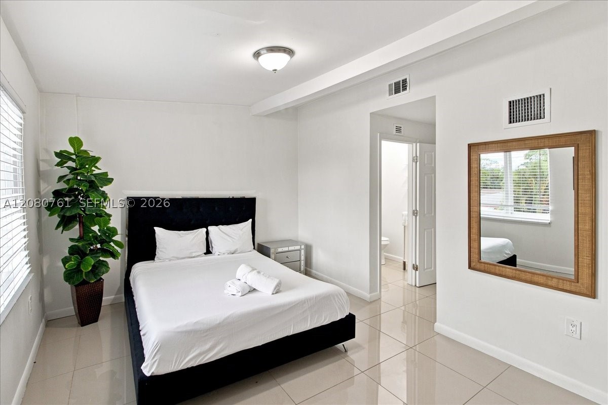 268 NW 34th St Miami, FL 33127