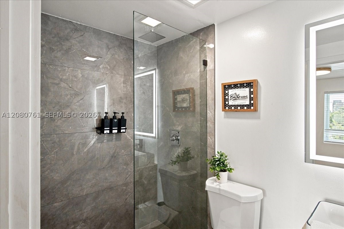 268 NW 34th St Miami, FL 33127