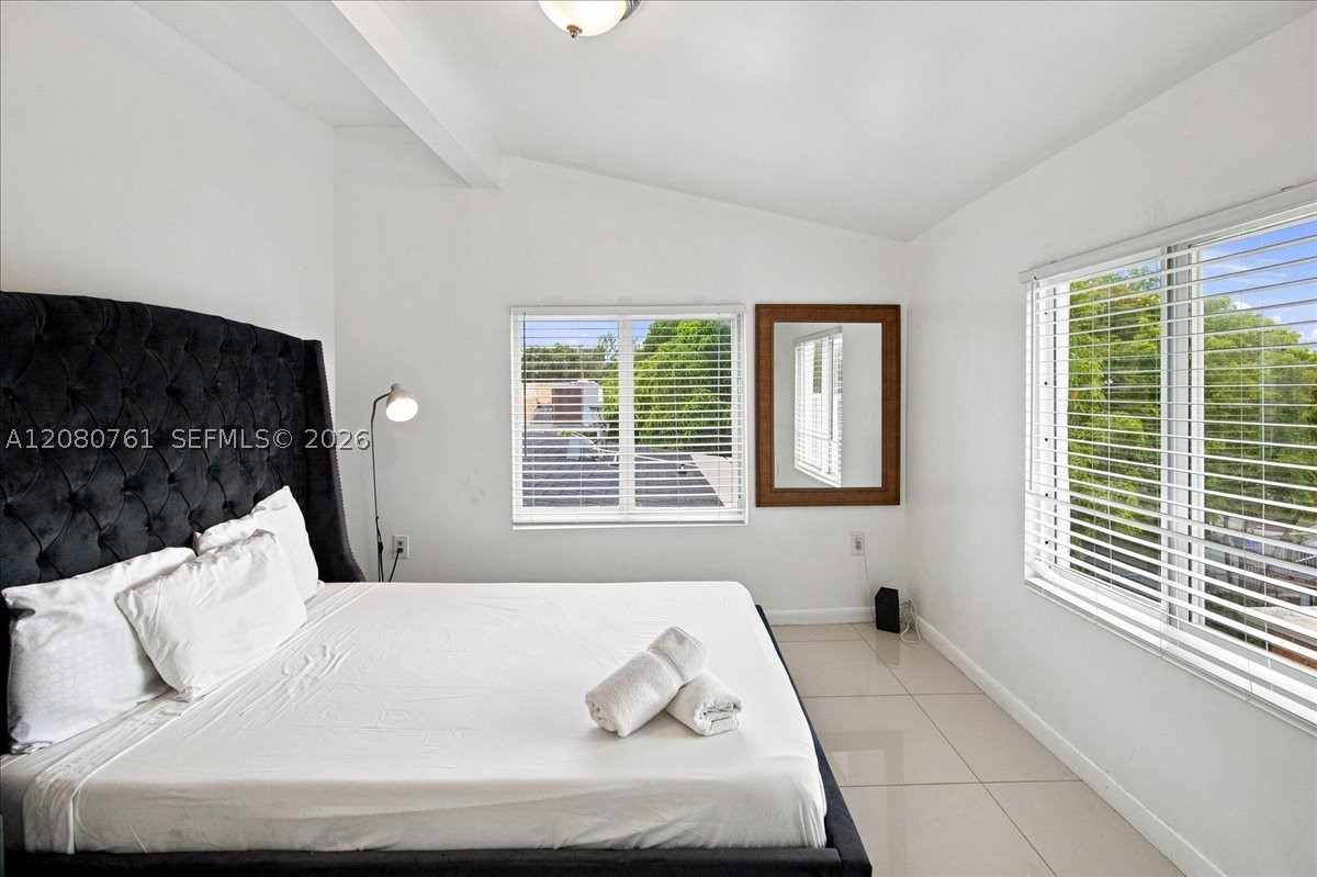 268 NW 34th St Miami, FL 33127