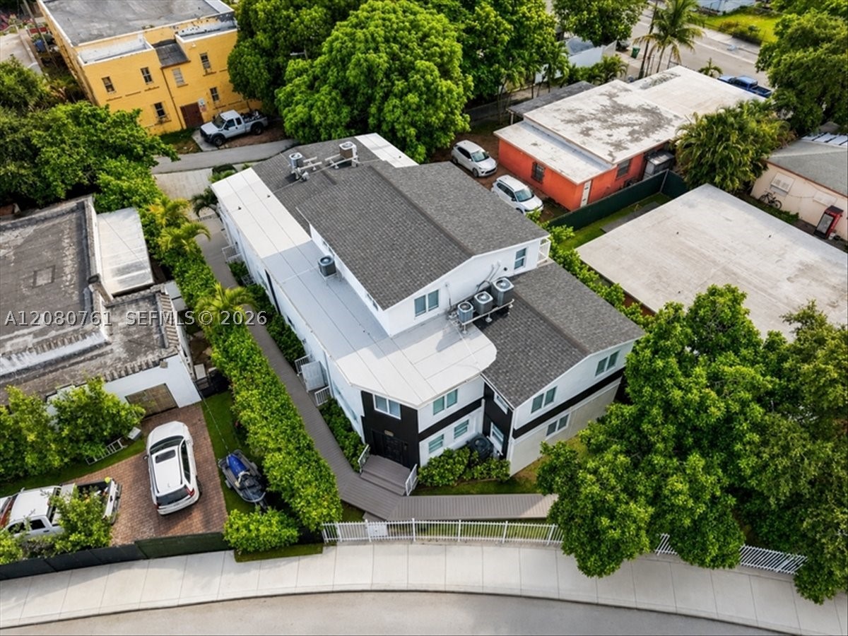 268 NW 34th St Miami, FL 33127