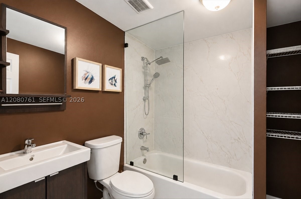 268 NW 34th St Miami, FL 33127