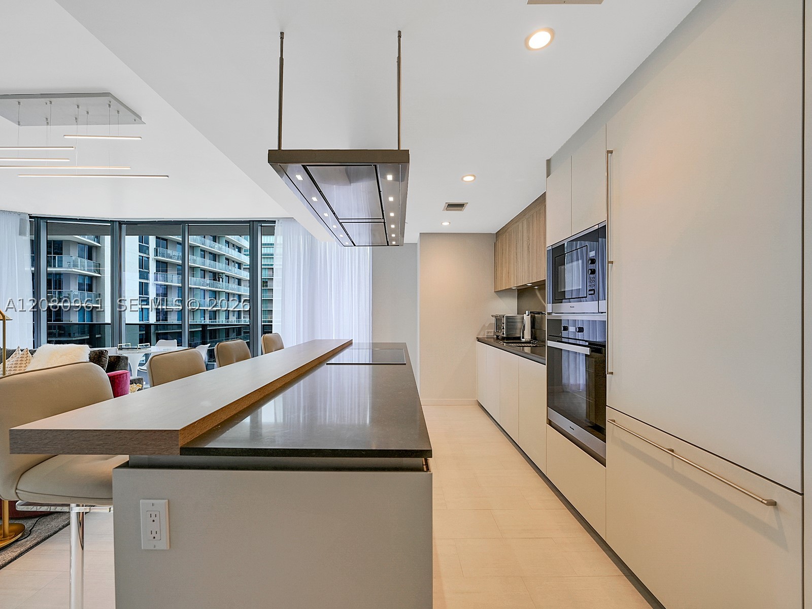 image Brickell Flatiron10