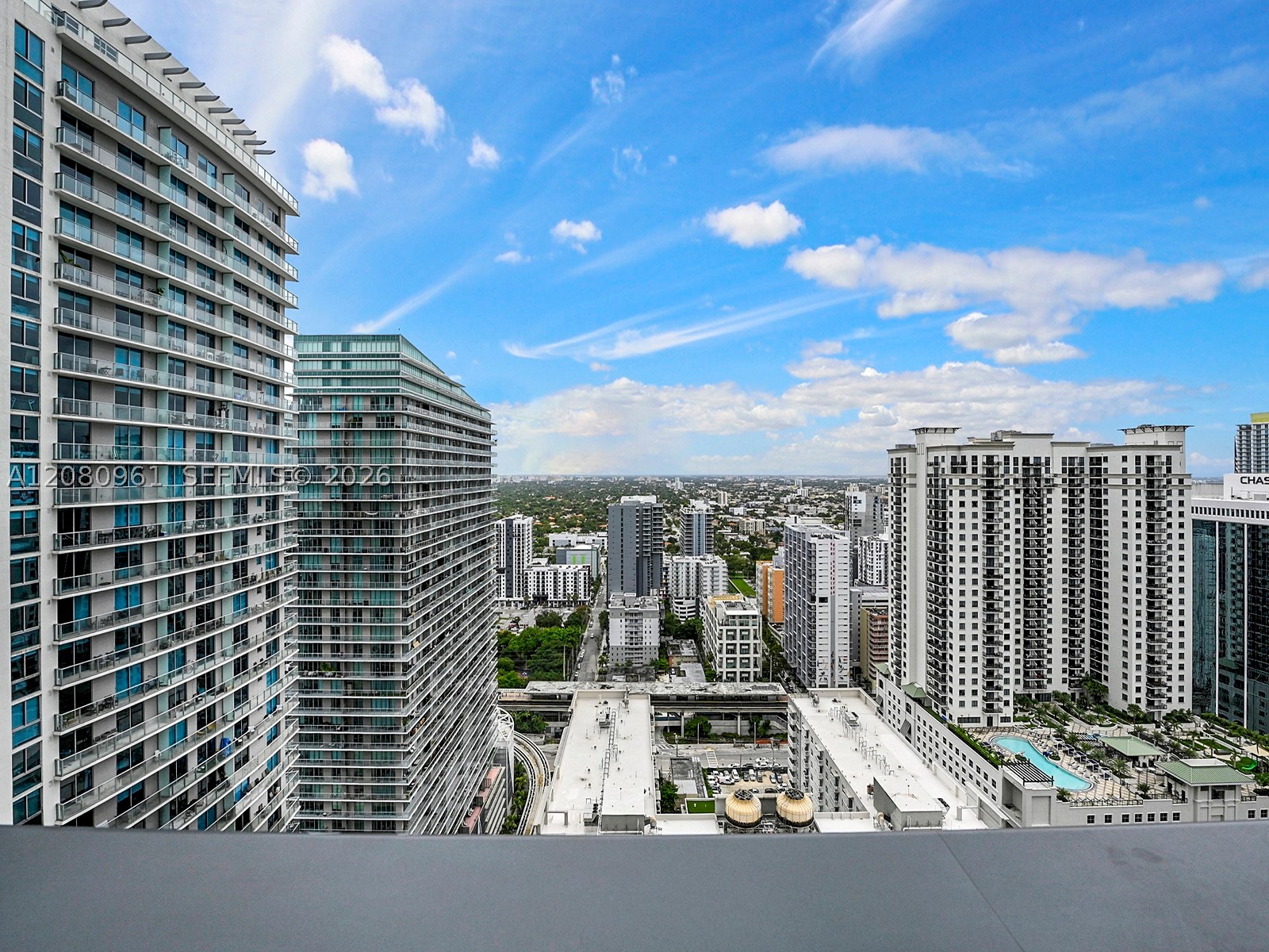 image Brickell Flatiron42
