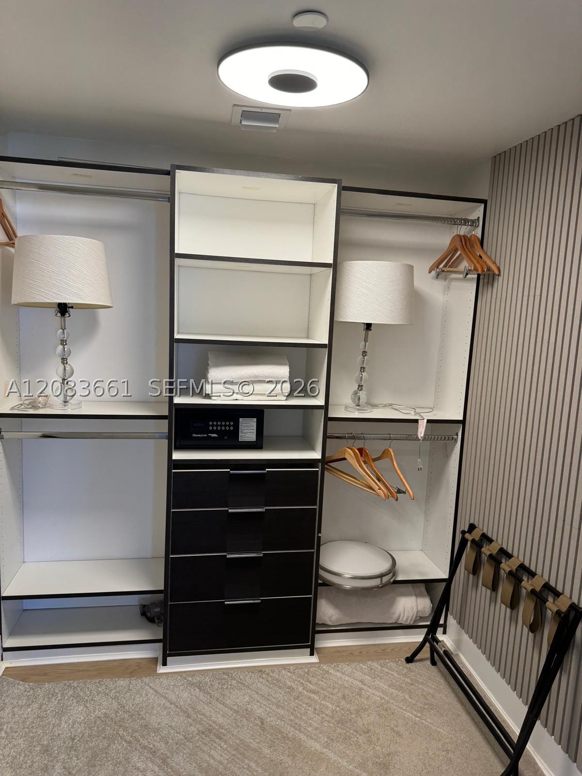 image Beachwalk Condominium12