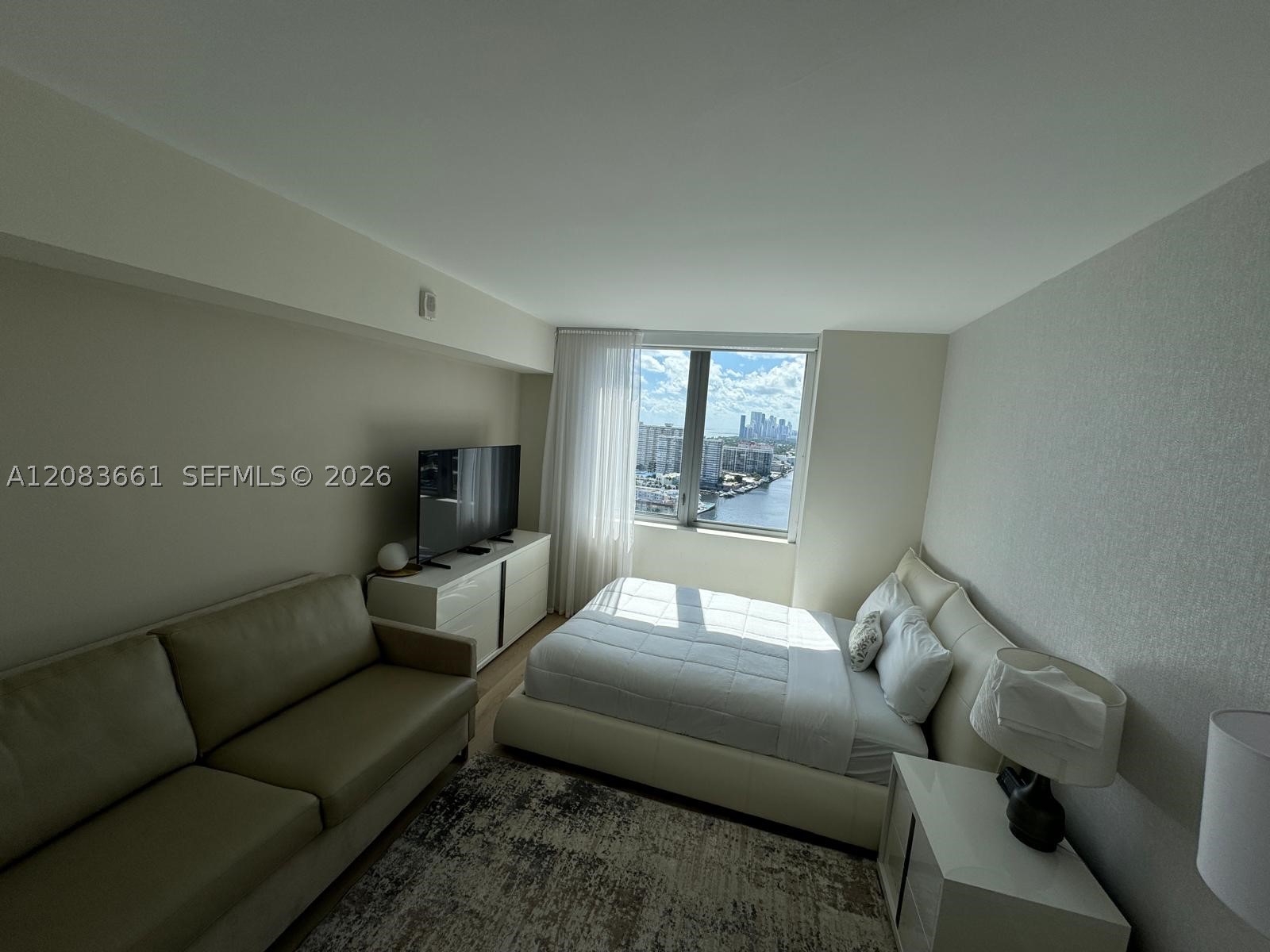 image Beachwalk Condominium16