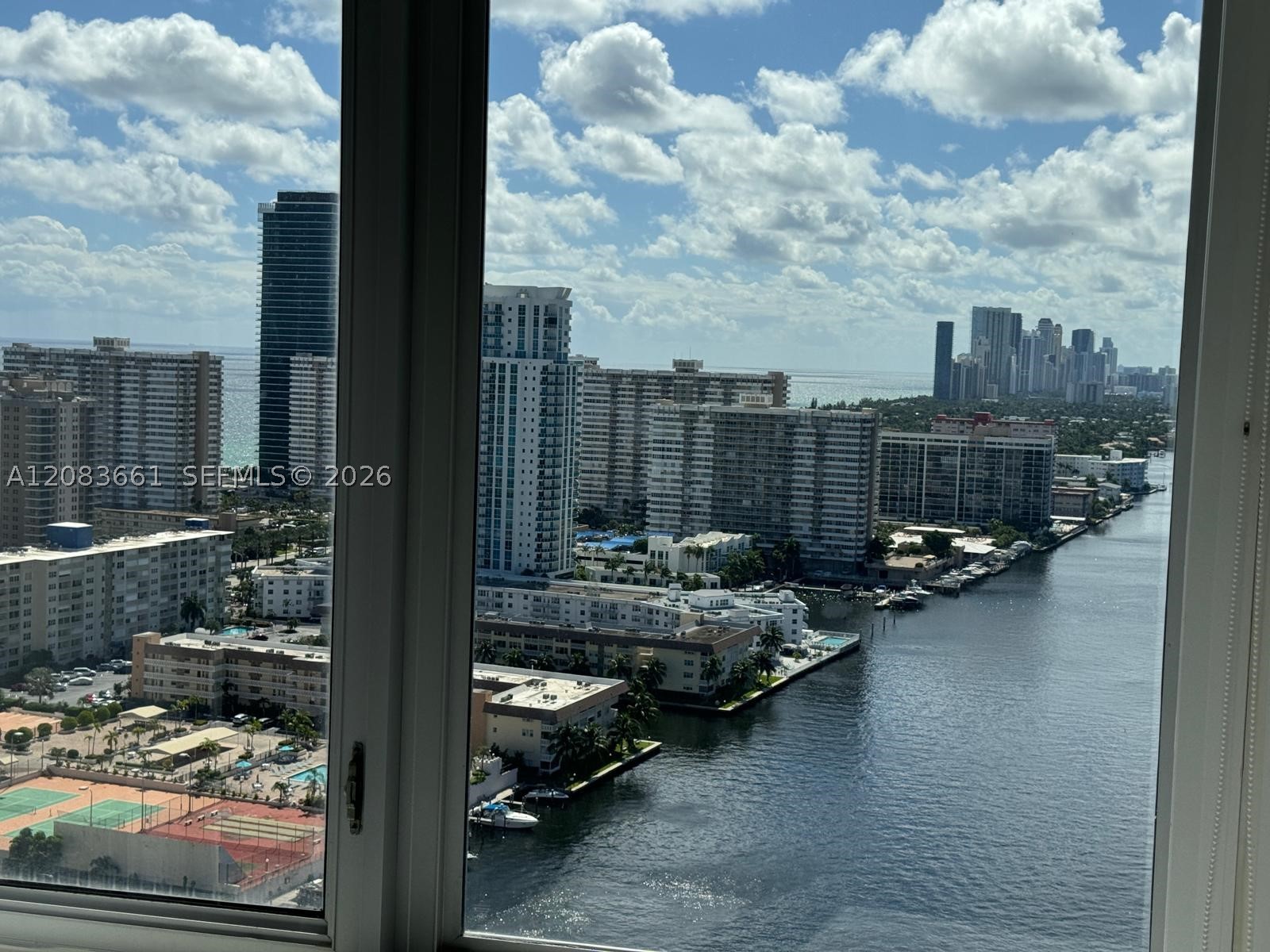 image Beachwalk Condominium17