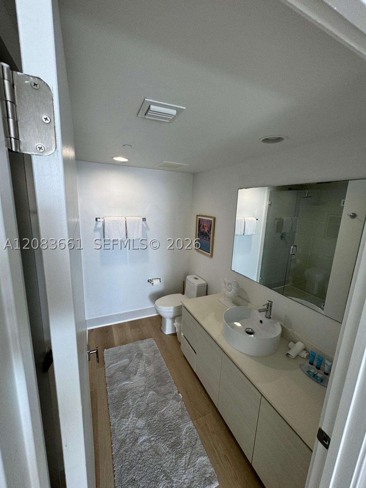 image Beachwalk Condominium18