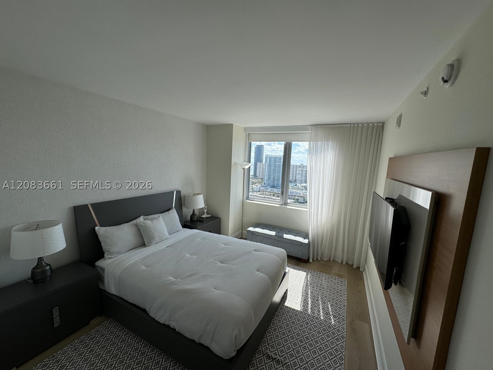 image Beachwalk Condominium25