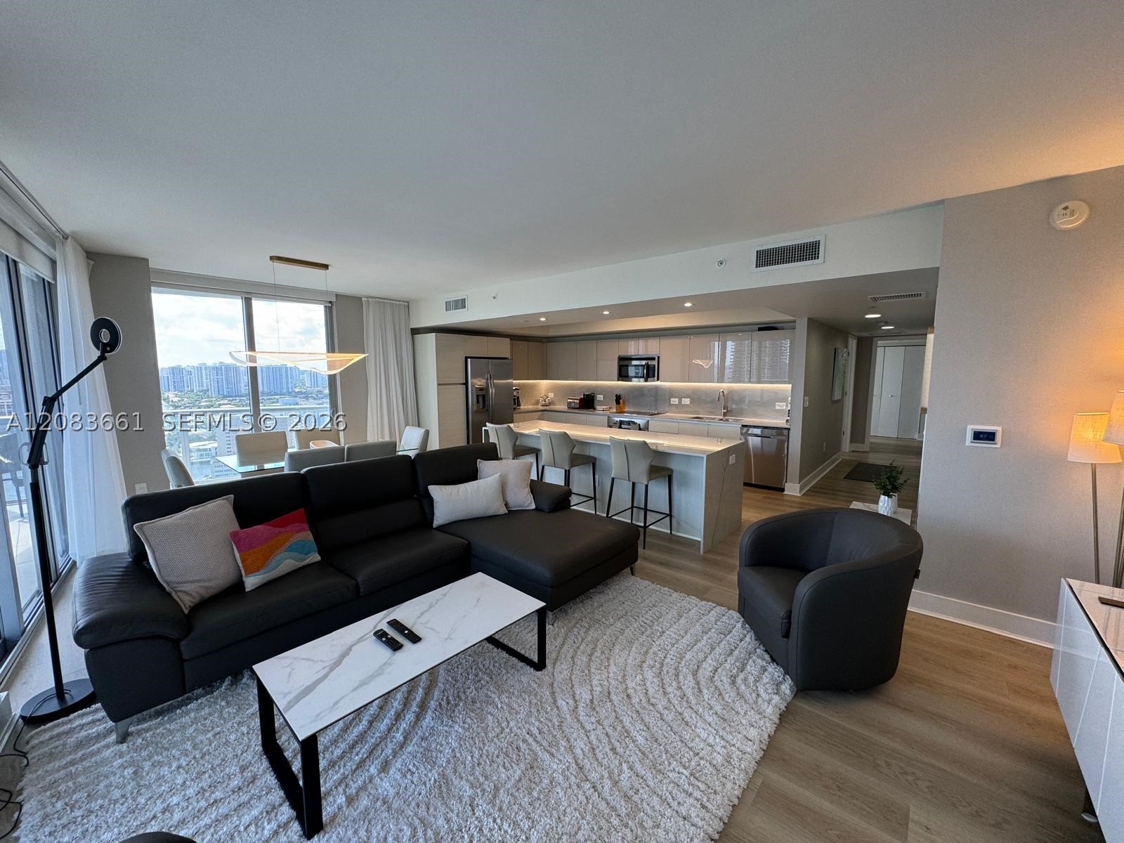 image Beachwalk Condominium6