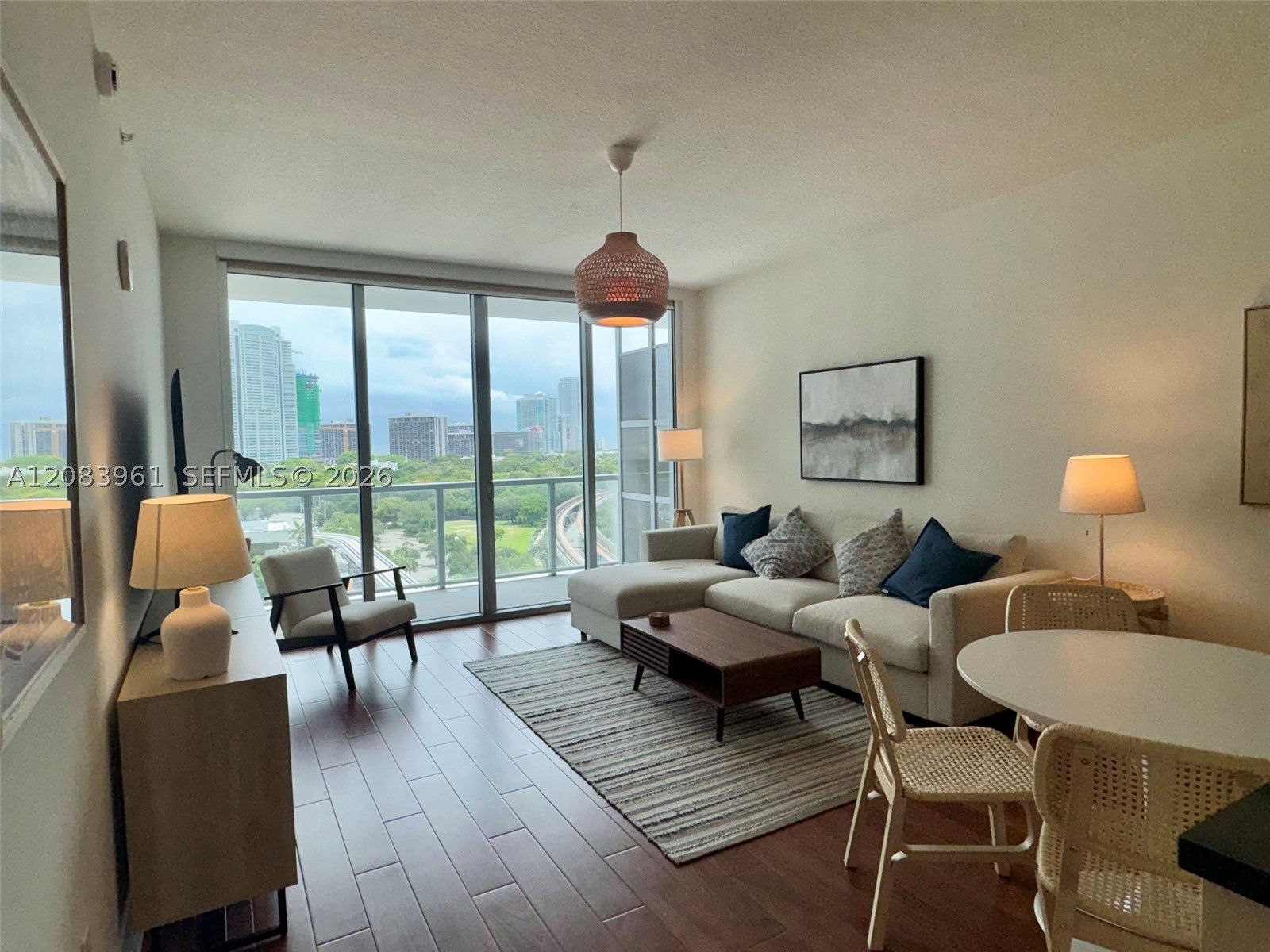 image Axis on Brickell South2