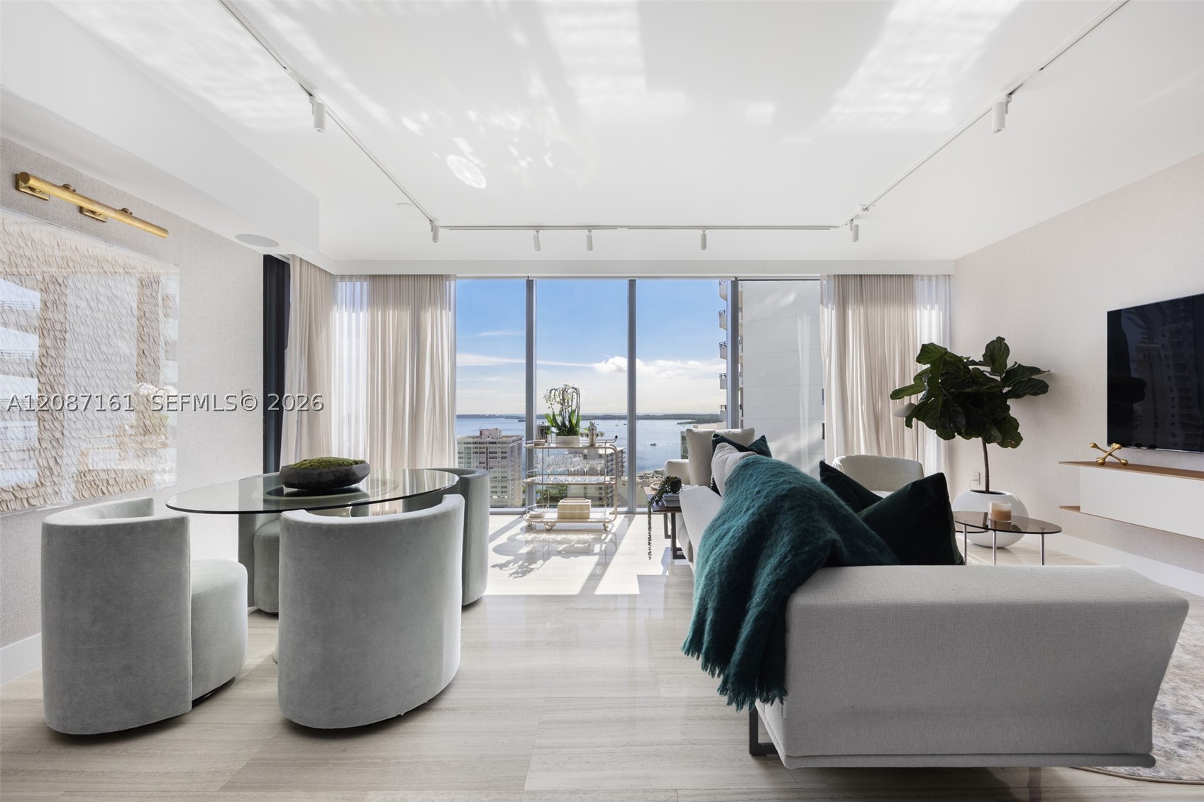 image Echo Brickell12