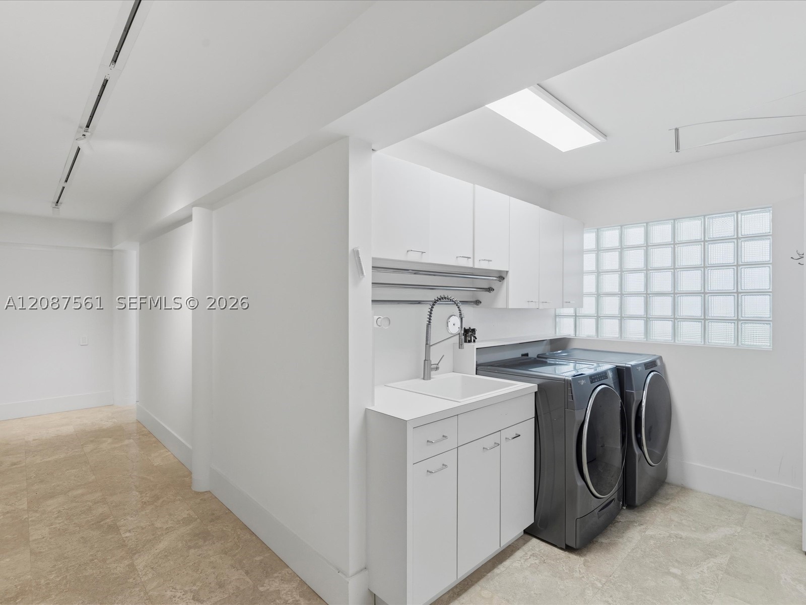 3036 N Atlantic Blvd Fort Lauderdale, FL 33308