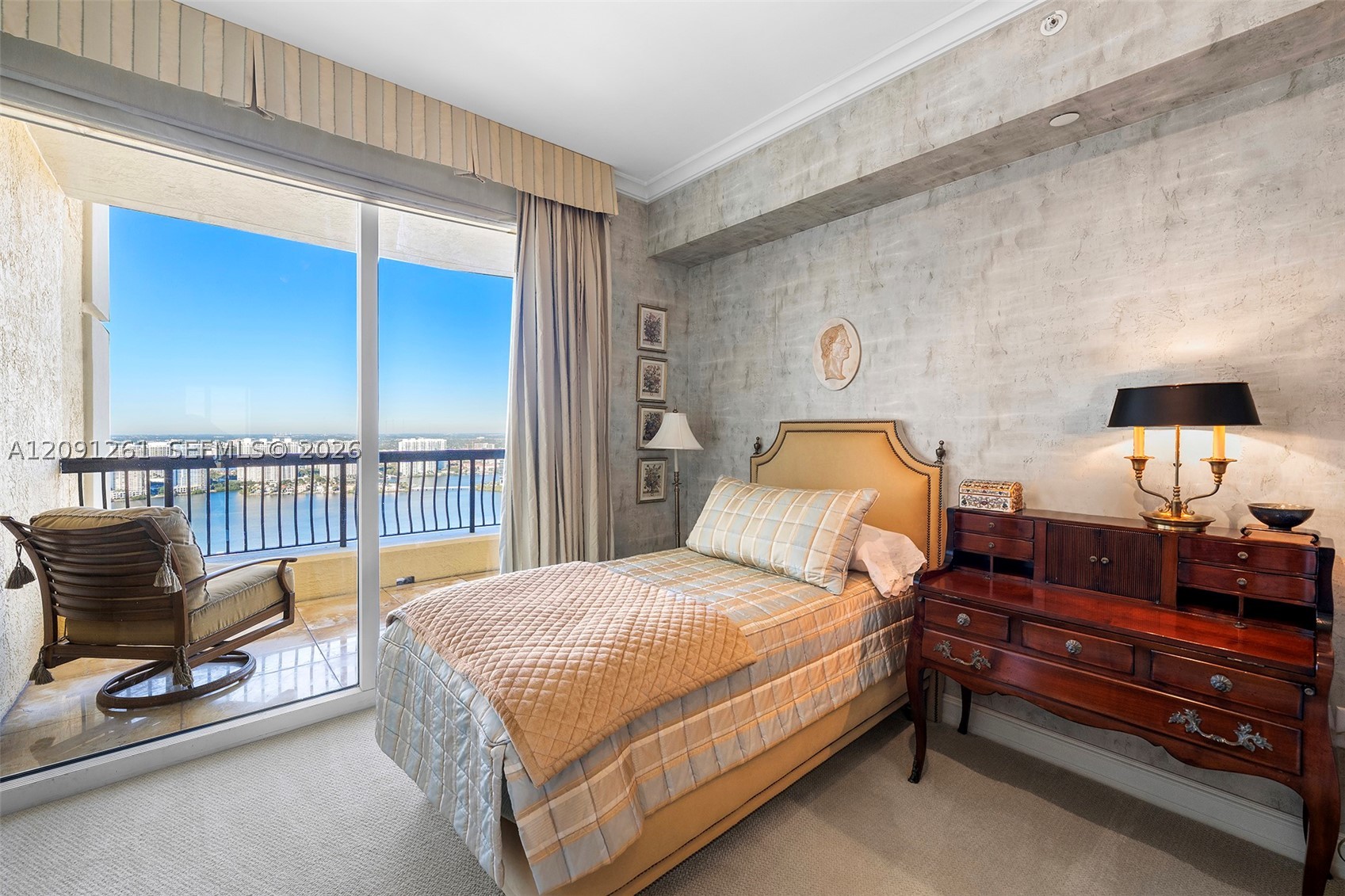 image Acqualina Residences34