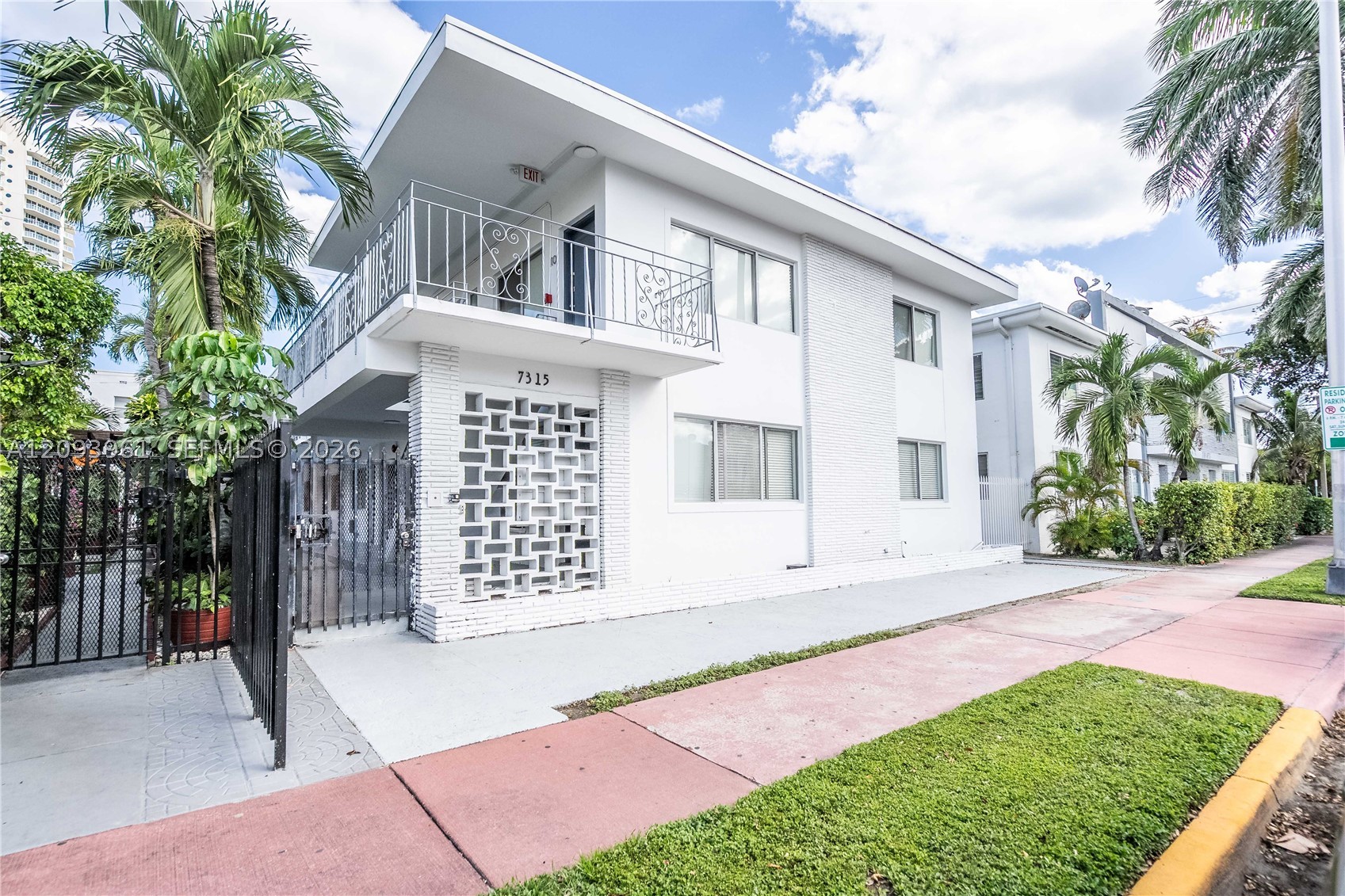 7315 Harding Ave #10