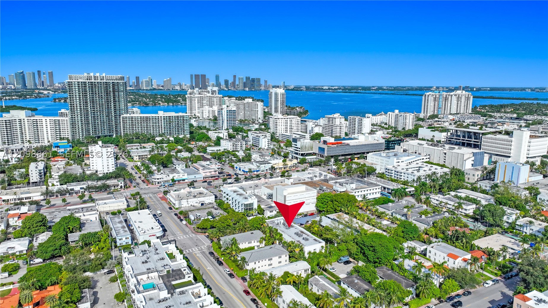 1521 Lenox Ave #209 Miami Beach, FL 33139