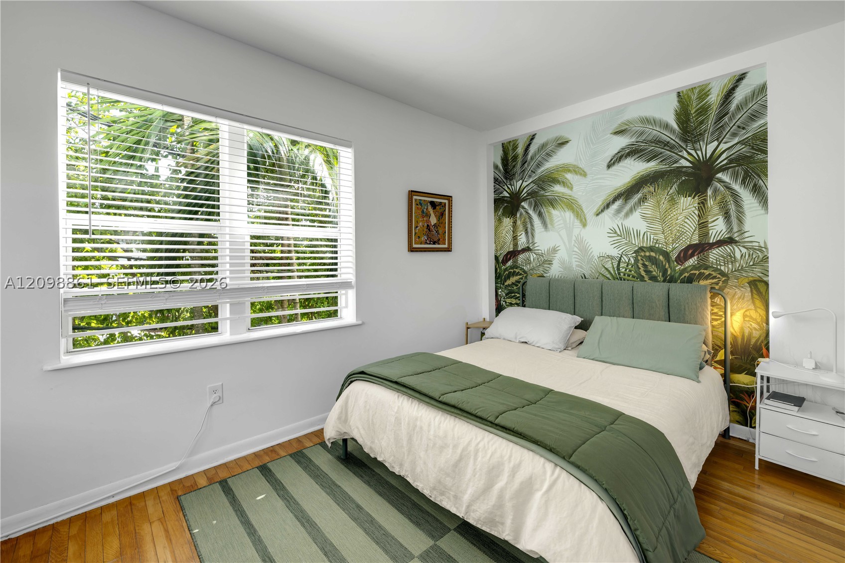 1521 Lenox Ave #209 Miami Beach, FL 33139