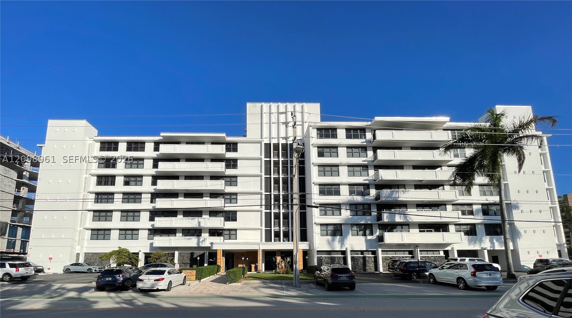 10101 E Bay Hbr Dr #402