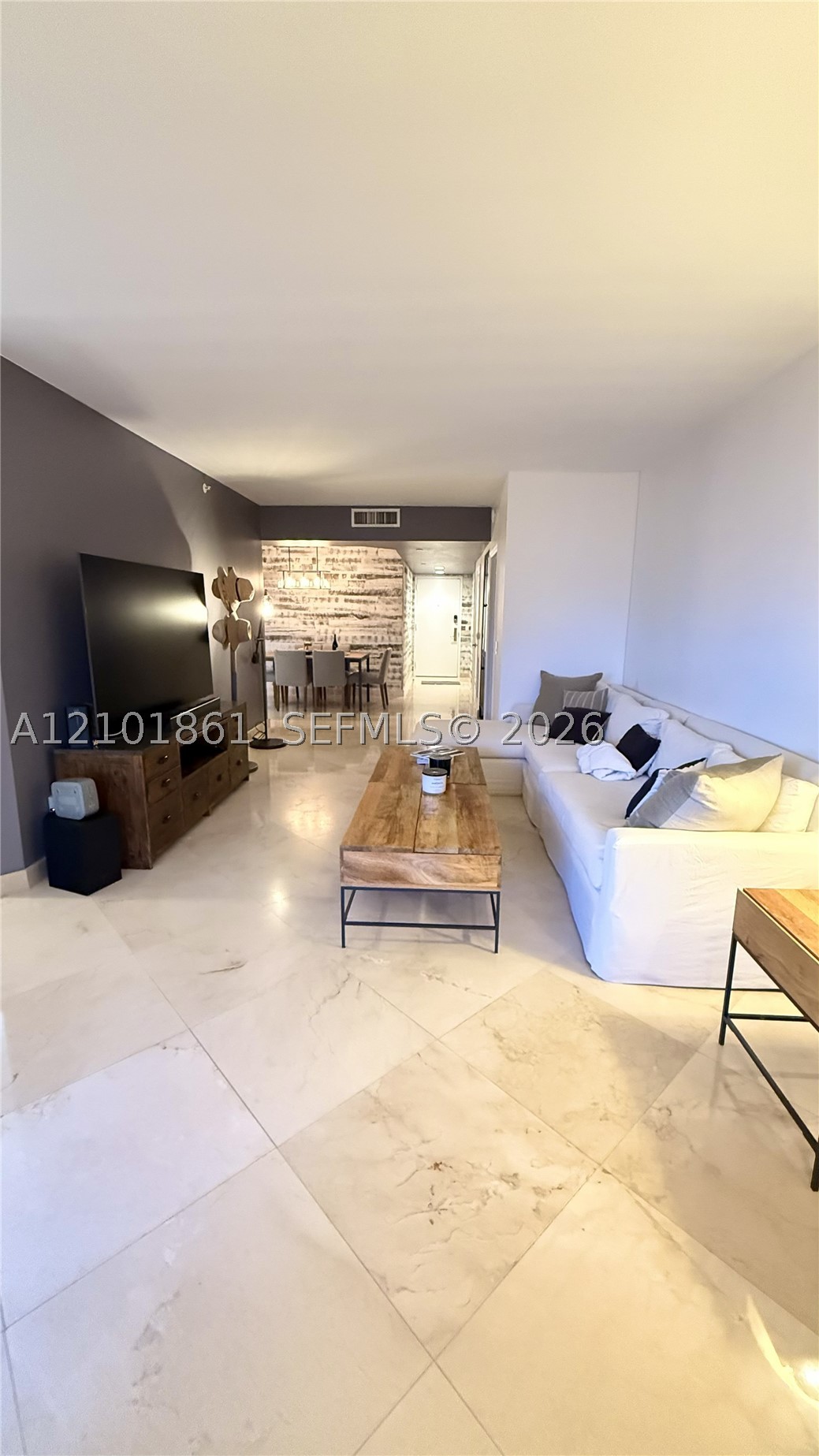 image Blue Diamond27