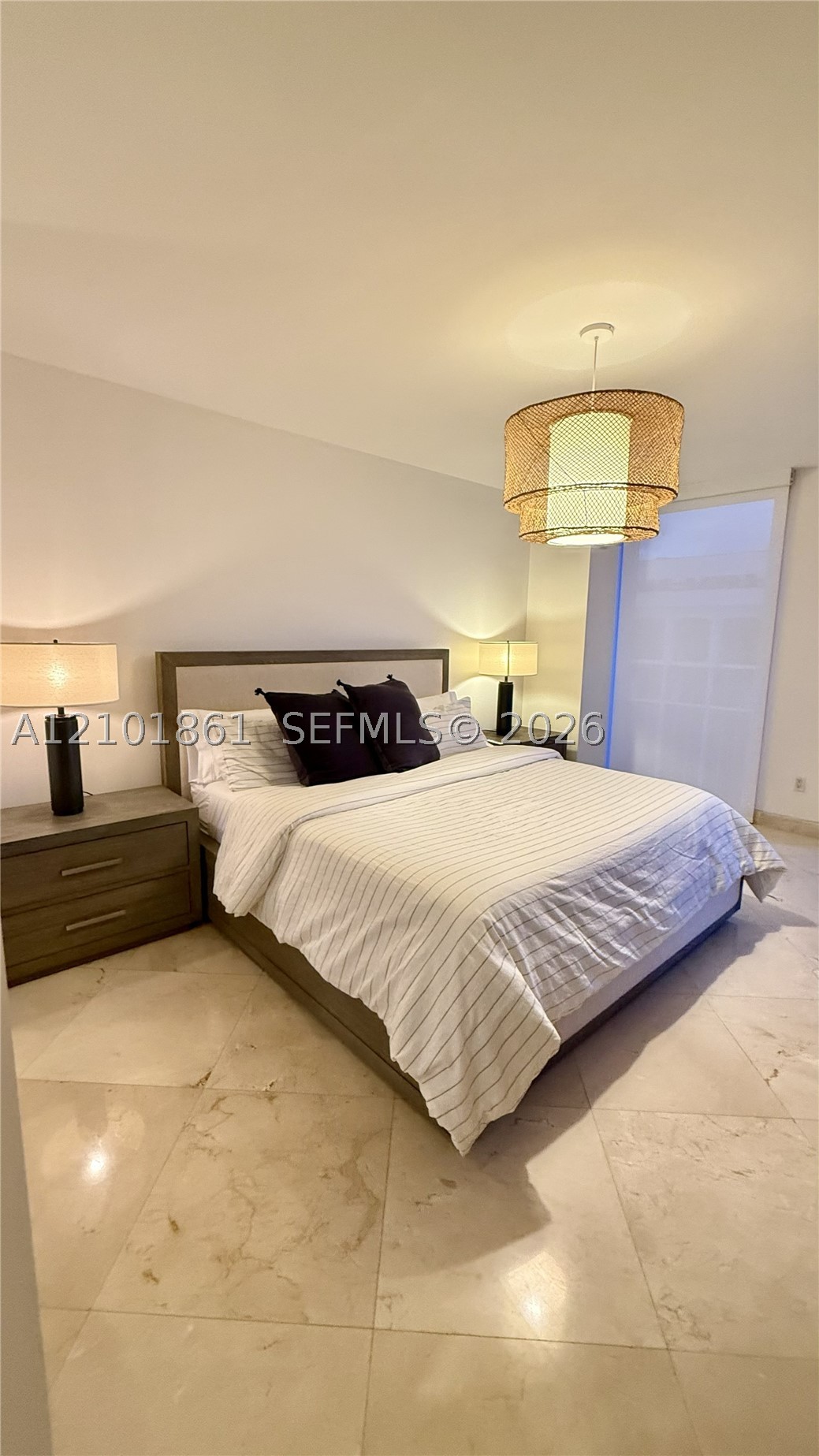 image Blue Diamond28